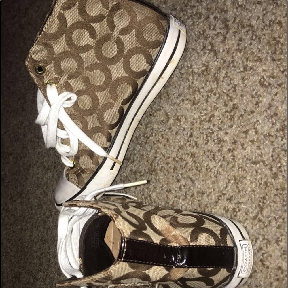 Adorable Coach High Tops Sneakers